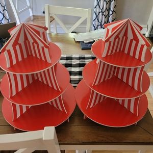 Carnival party supplies